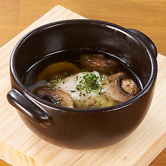 マッシュルームと玉子のアヒージョ