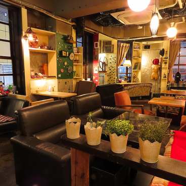 ブリキボタン CAFE&DININGの雰囲気1