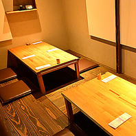 温かみのある木目調の空間で、ゆったりと過ごせる◎