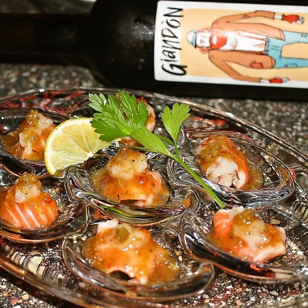 オシャレで美味しい！写真映えするおつまみを多数ご用意。お酒のお供にもピッタリな逸品です♪