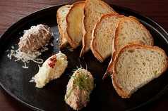 ディップアソート～鯖のリエット/レバーパテ/ホイップバター