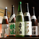 日本酒、地酒、梅酒など季節のお酒を取り揃えております。