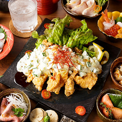 創作料理60品＆ドリンク70種が食べ飲み放題！