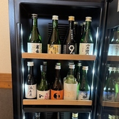 日替わりの日本酒をご用意しております。とんかつに合う日本酒を豊富にご用意しておりますのでスタッフにお尋ねください。