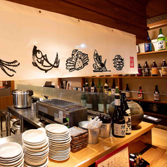 ライブ感たっぷりのカウンターは早いもの勝ち！間近でお料理のこだわり、産地などが聞けます♪