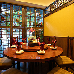 完全個室の円卓個室（6～8名様）です。各種お集まりにオススメ。