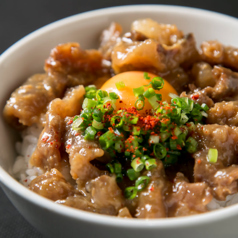 モツ煮込み丼