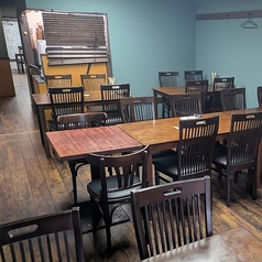 【最大28名様までご利用可能◎】当店は最大28名様までのご利用もOK!各種ご宴会や打ち上げ、同窓会や忘新年会にも!ゆったりとした店内で美味しい餃子や特製の中華料理、種類豊富なお酒をお楽しみください★