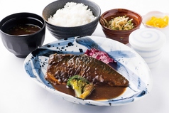 鯖の味噌煮定食(骨なし)