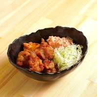 鉄板を囲んで楽しむ、もんじゃ焼きのその醍醐味