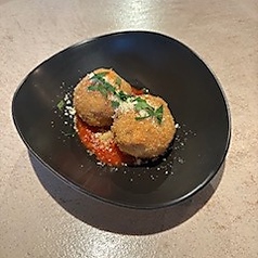 モッツァレラチーズのアランチーニ