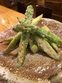 料理メニュー写真&nbsp;地物アスパラのパルメザンチーズ焼き(5~8月)