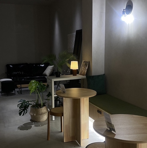 モノトーンが映えるオシャレ韓国系カフェ