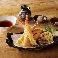 海老と季節野菜の天ぷら盛り合わせ