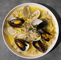 貝まみれボンゴレビアンコ