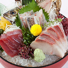 自慢の鮮魚盛り合わせ!