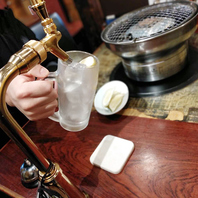自席で自分好みのドリンクが作れちゃいます♪