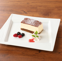 食後やカフェタイムにデザートも★