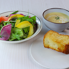 ミニサラダ＋パン＋スープセット