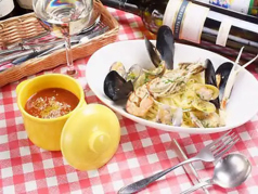 オマール海老のスープと魚介のペスカトーレ