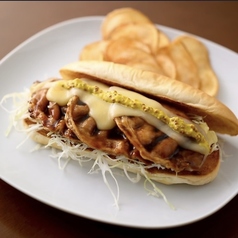 秘伝のタレ焼きポークキューバサンド/バジルチキンプレスサンド/海老とアボカドのプレスサンド　各