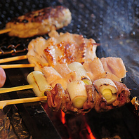 八女炭蘇地鶏を生かす丁寧な調理と炭火焼きの技！