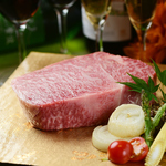 上質な肉のステーキもご賞味いただけます。日本酒やワインと相性抜群です。　　　#岐阜駅 #岐阜