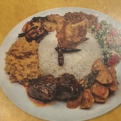本場スリランカの味を再現する多彩なメニュー