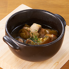 ハラペーニョとチキンのアヒージョ