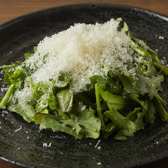 魚松海鮮藁焼きサラダ/春菊爆弾サラダ