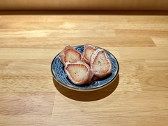 季節のフルーツ生ハム包み