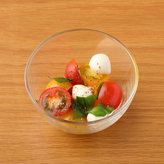 【RECOMMEND】トマトとモッツアレラカプレーゼ