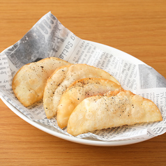 【RECOMMEND】クリームチーズと生ハムのカリカリ揚げ