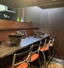 隠れ家的なカウンター席