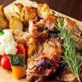 料理メニュー写真&nbsp;炭火焼ローストチキンのローズマリー風味ゴロゴロポテト和え
