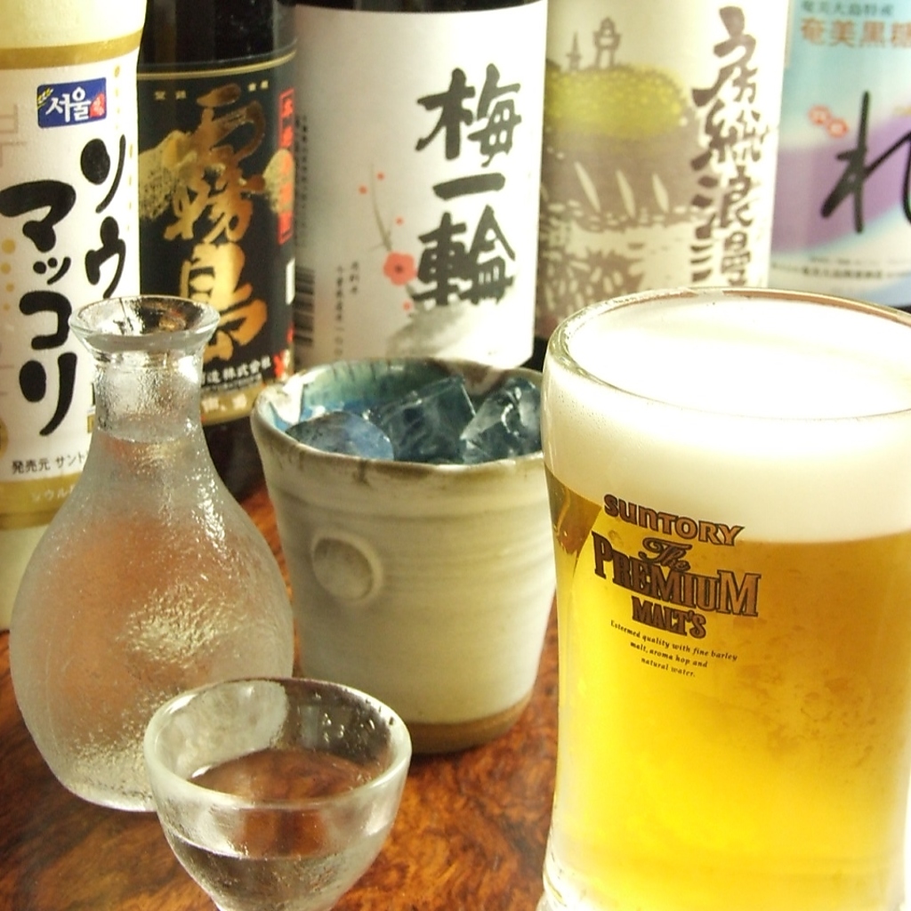 【全国各地から厳選した日本酒や焼酎】珍しい「地酒」も取り揃えております。