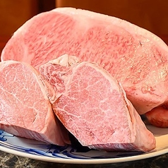 上質な厳選肉を贅沢に味わう本格焼肉