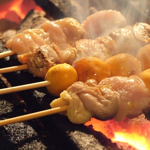 毎朝ひとつ、ひとつ、お店で丁寧に作った焼き鳥・ザンギをテイクアウトでご自宅で。