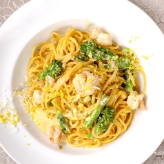 海老と菜の花のレモンクリームパスタ