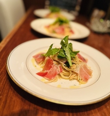 スペイン産　ハモン・セラーノのペペロンチーノパスタ