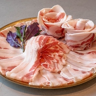 純血と交雑を食べ比べ！極み出汁で味わう究極のアグー豚