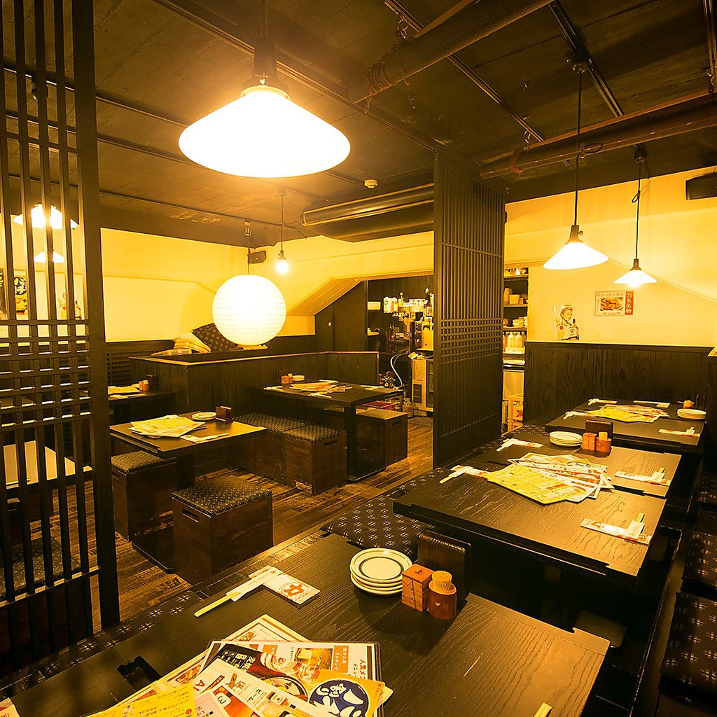 こちらは２階席、テーブル席も掘り炬燵席もご用意できます！30名様以上で2階を貸切に♪