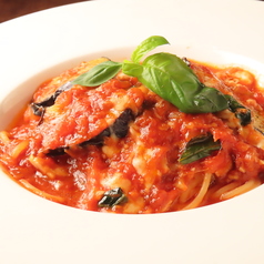 ナスとモッツァレラのトマトソース