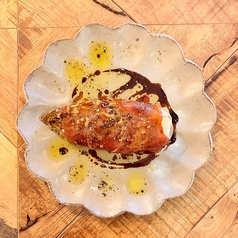 生ハムを巻いたチコリのオーブン焼き