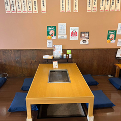 掘りごたつ席がございます。