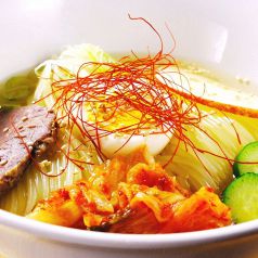 原価市場の隠れ名物！自家製冷麺をご堪能あれ♪