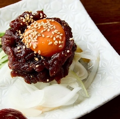 馬肉ユッケ