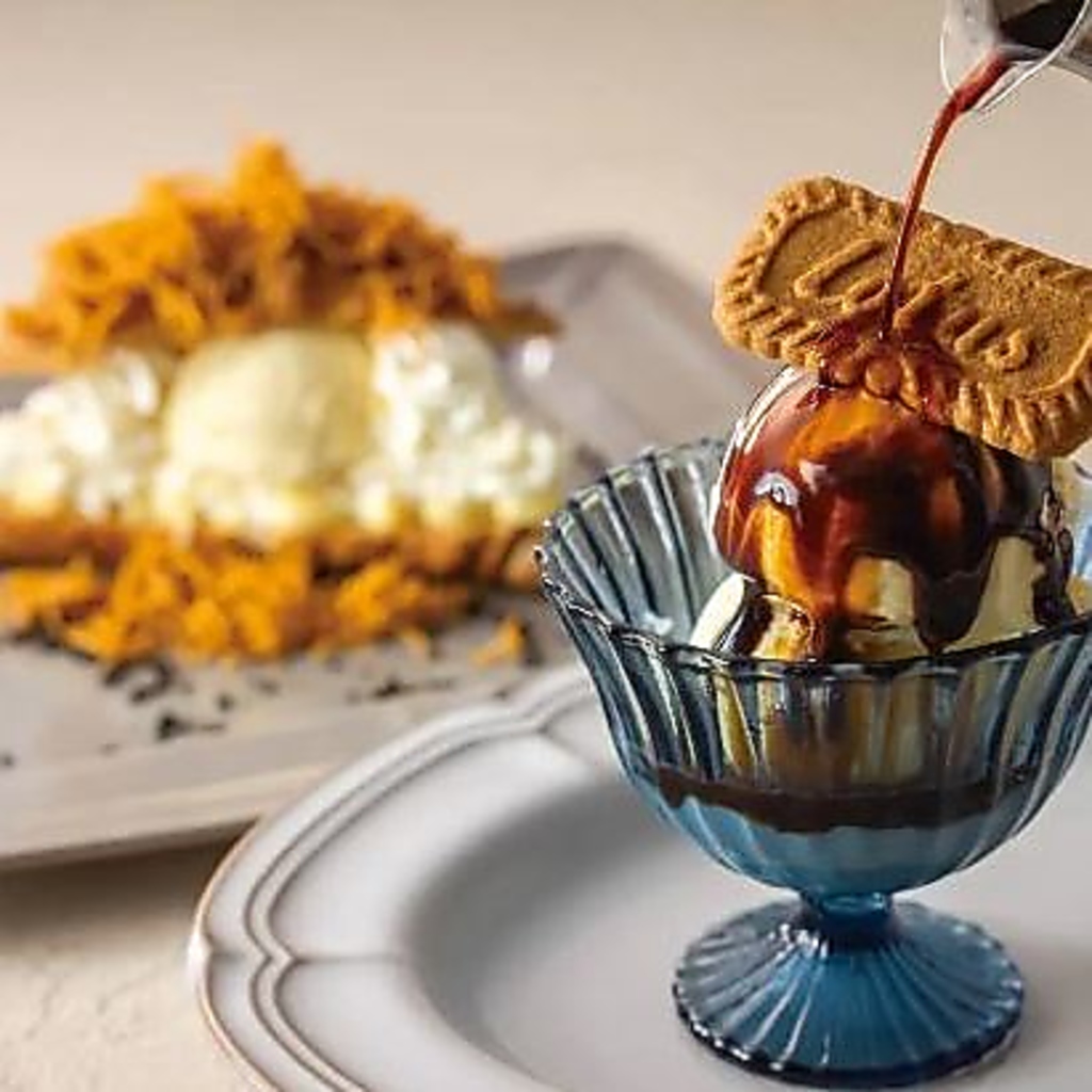 アフォガードやクロワッサンアイスサンドなど、濃厚なスイーツも各種ご用意しています♪