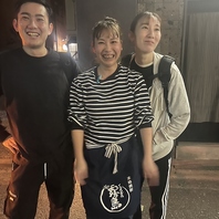 愉快なスタッフ