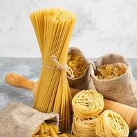 もちもちパスタと季節の食材を